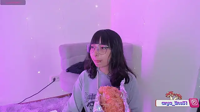 arysUwU online show from June 11, 3:03 am
