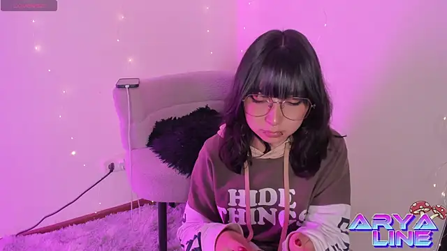 arysUwU online show from July 15, 1:54 am