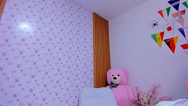 Soyqueen online show from August 1, 7:21 am