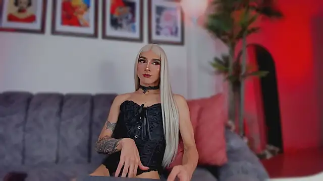 Taylor  foxxx online show from November 28, 6:16 am