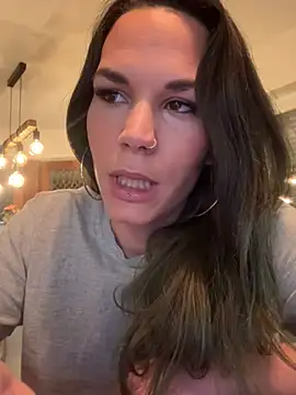 Lady Knaller online show from January 16, 9:22 pm