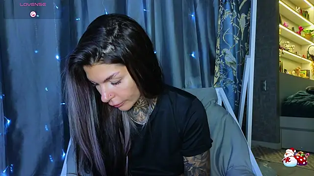 tattooedBabyy online show from January 13, 11:47 am