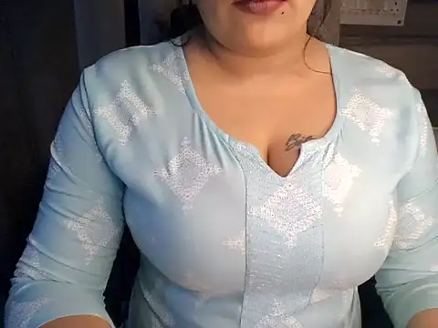 Trezza online show from November 6, 11:10 pm