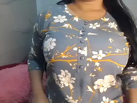 Trezza online show from July 4, 7:54 pm