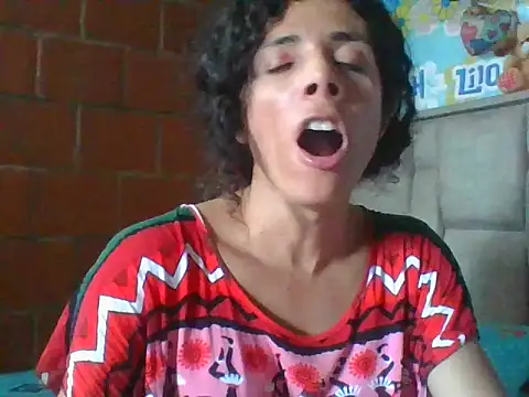 Nadia Monroe online show from May 5, 10:02 pm