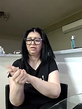 Milf Abigail online show from April 28, 2:27 am