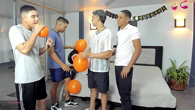 badguyss bisex online show from November 21, 11:34 am