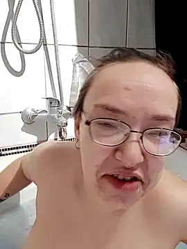 Isabella Geney online show from February 21, 5:57 pm