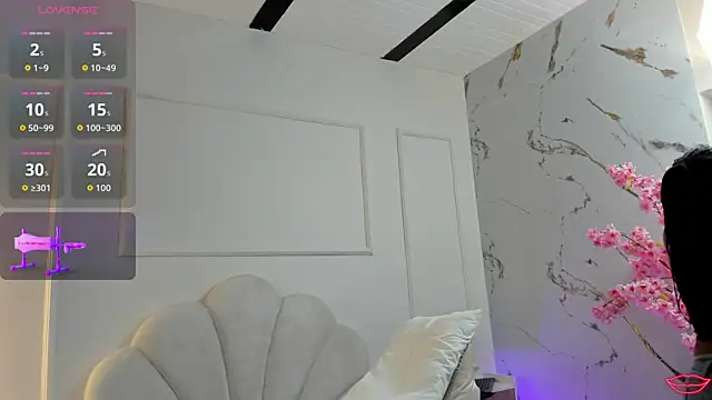 BrianaHazel online show from June 10, 7:34 pm