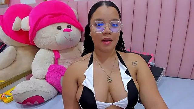 ISABELLA 020 online show from October 30, 2:18 pm