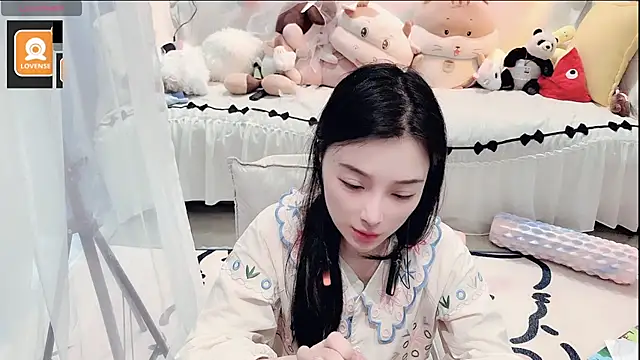 AKiKi711 online show from August 1, 4:58 am