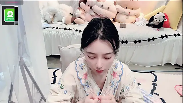 AKiKi711 online show from August 4, 5:02 am