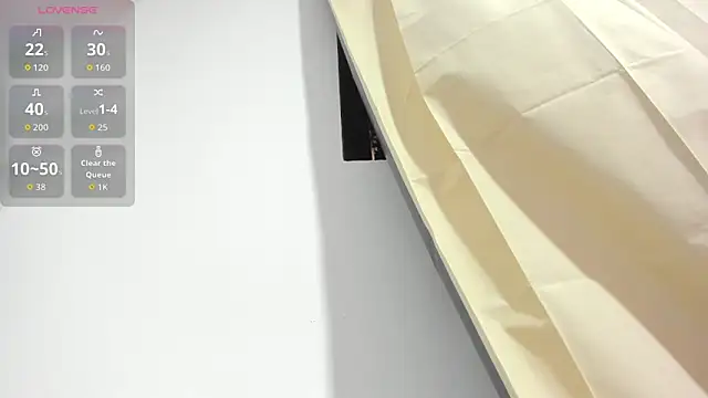 Kylie2211 online show from February 27, 11:59 pm