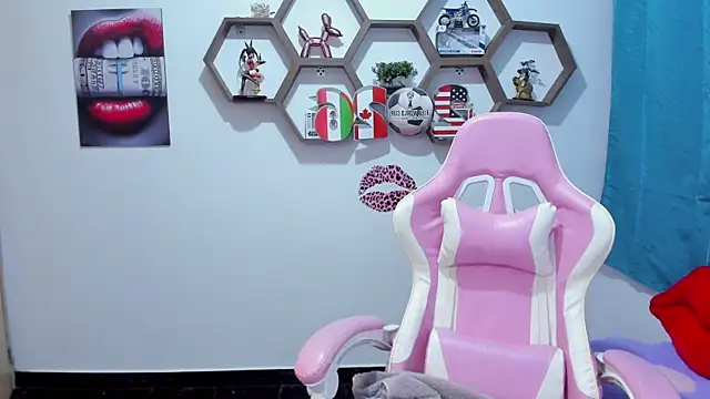 SharonSander online show from July 17, 12:48 am