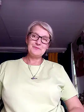 irinamaux online show from June 3, 3:17 pm