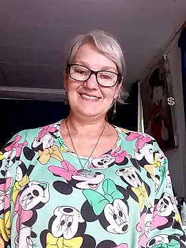 irinamaux online show from June 6, 10:54 am