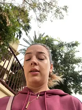 Snapshot of LexyGold chatting on October 26, 8:32 am LexyGold online show from October 26, 8:32 am
