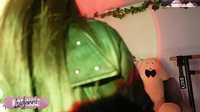 loIijanne online show from July 14, 2:05 am