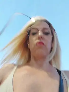 blondyruby online show from July 9, 7:49 pm