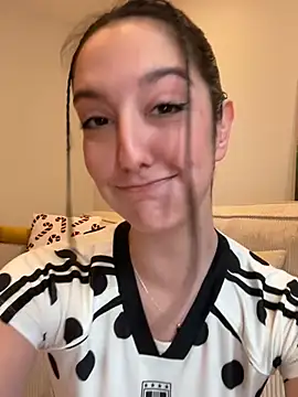  Juliette online show from January 14, 4:12 pm