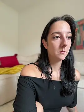  Juliette online show from August 9, 1:37 pm