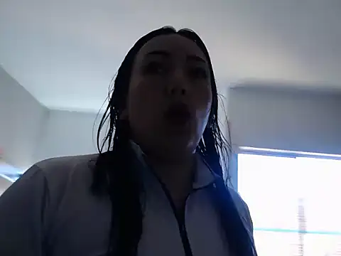 Laura martin  online show from July 28, 1:32 pm