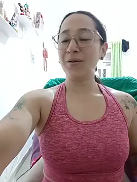emilypoppy3 online show from August 4, 7:31 pm