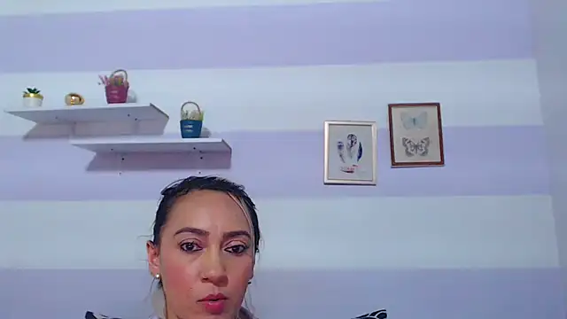 kimberlyvega online show from March 31, 6:19 pm