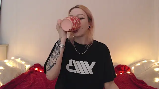 Emily hardcore online show from May 28, 7:23 pm
