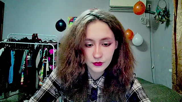 Snapshot of JoannaTompson chatting on October 25, 12:40 am JoannaTompson online show from October 25, 12:40 am