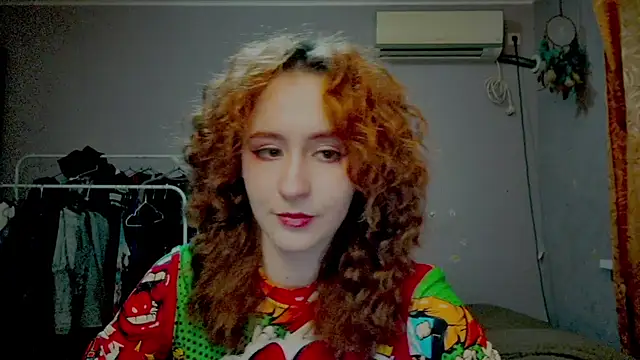 JoannaTompson online show from March 14, 10:33 pm