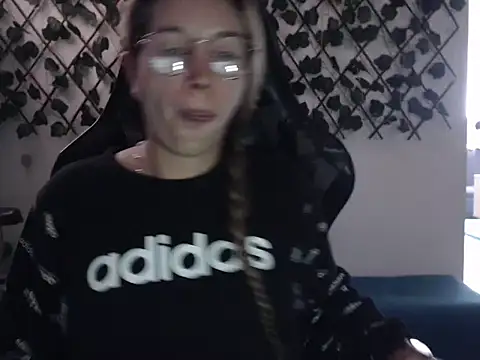 jeiana4u online show from April 21, 8:27 pm