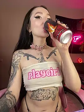 Molly  Moon online show from July 28, 2:09 am