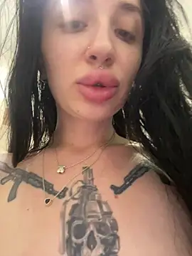 Molly  Moon online show from July 3, 3:45 am