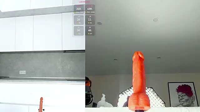 jess benz online show from August 4, 4:18 am