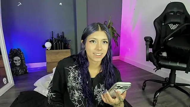 Raven Witch  online show from June 29, 3:34 pm