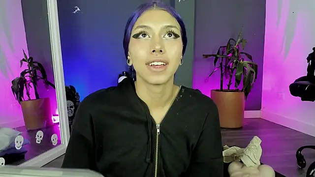 Raven Witch  online show from August 3, 5:29 pm