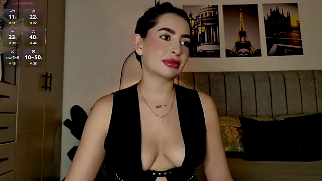 caralella online show from June 12, 10:07 pm