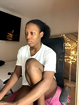 kellya  online show from October 24, 11:56 pm