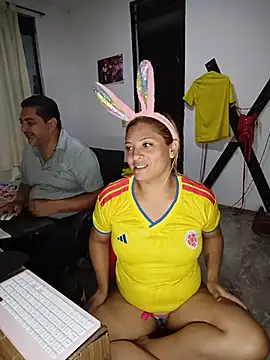 hotandfierylatinos2023 online show from June 23, 10:35 am