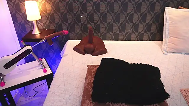 SharomRoss online show from November 24, 4:42 pm