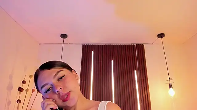ArianaBaker online show from April 29, 5:30 pm