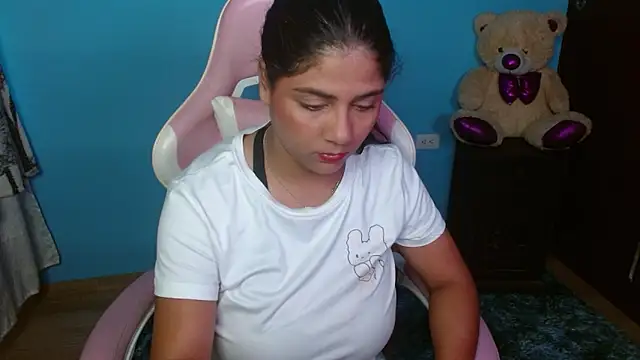 Candela-Smith online show from February 26, 10:09 pm