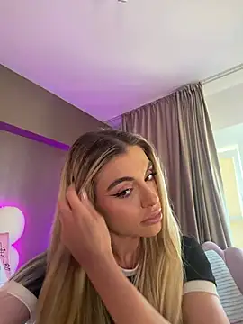 HaileyMadow online show from June 11, 6:43 am