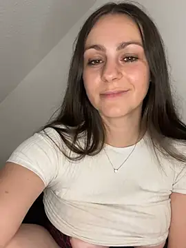 Loella-Rose online show from August 2, 9:40 pm