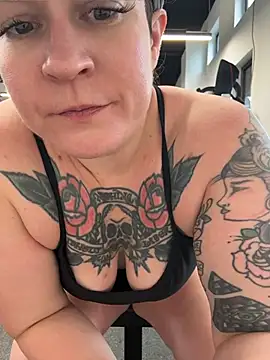 quinnmariexo online show from June 27, 10:05 pm