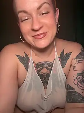 quinnmariexo online show from June 28, 10:05 pm