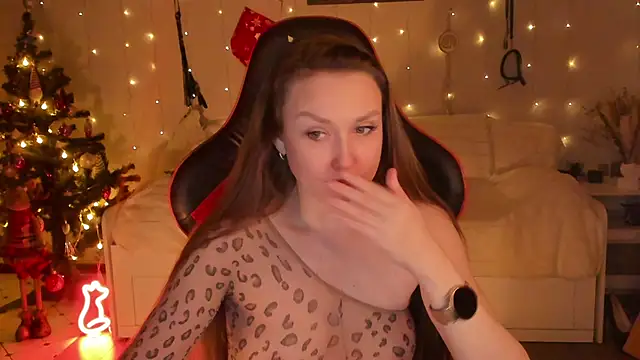 desperatehousewife   online show from December 20, 5:17 pm