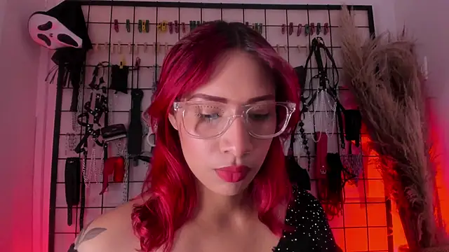 charrlotte quinn online show from December 3, 3:03 pm