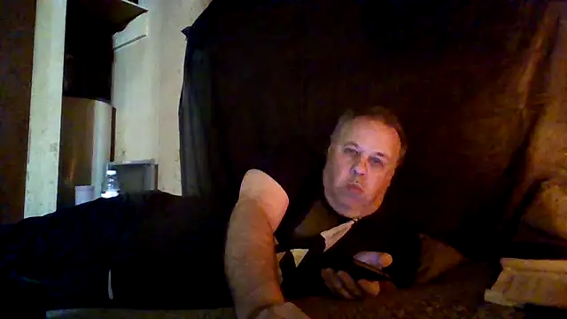 Nightshade7712 online show from October 31, 11:09 pm